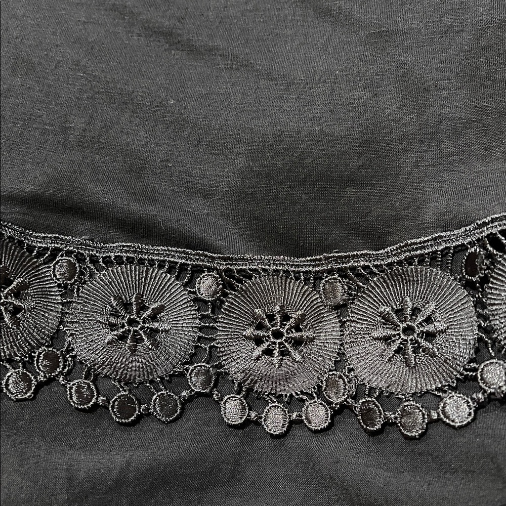 🌻 ONE WORLD Black Embroidered Long Sleeve Top Med C103 - Picture 9 of 9